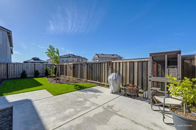 4049 Molten Creek Way, Roseville, CA 95747