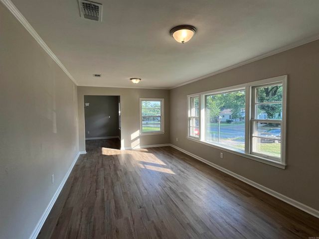 408 West 33rd St, North Little Rock, AR 72118