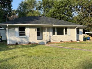408 West 33rd St, North Little Rock, AR 72118