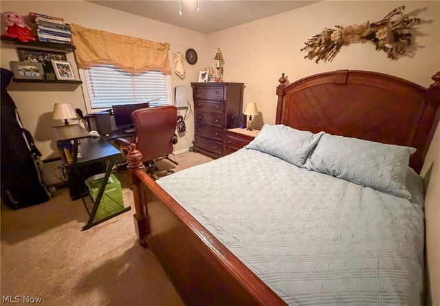 5212 Calla Avenue NW, Warren, OH 44483