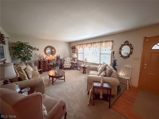 5212 Calla Avenue NW, Warren, OH 44483