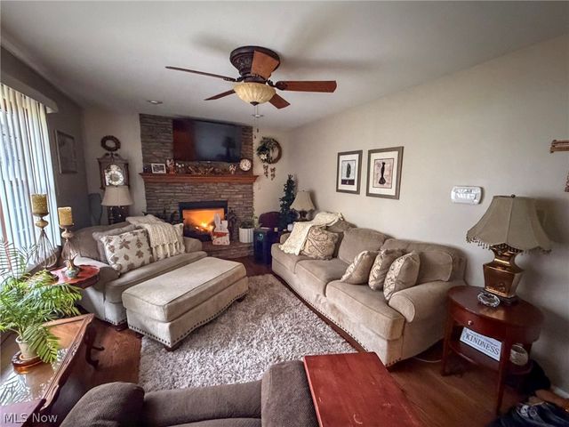 5212 Calla Avenue NW, Warren, OH 44483