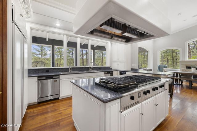 1430 E PUMA Place F, Munds Park, AZ 86017