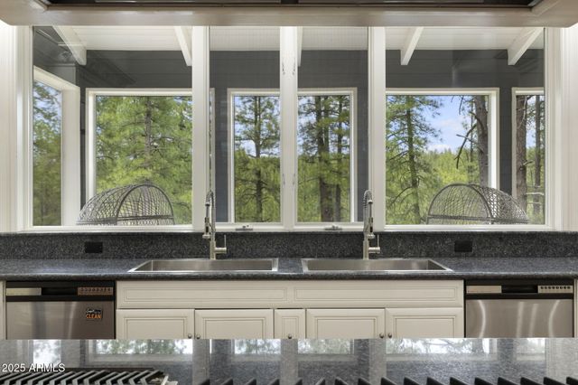 1430 E PUMA Place F, Munds Park, AZ 86017