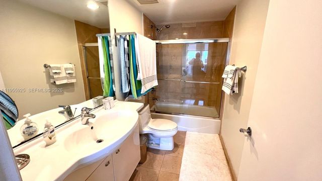 1830 S Ocean Dr 2204, Hallandale Beach, FL 33009