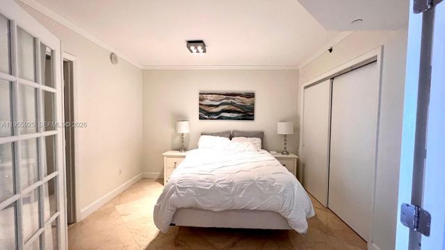 1830 S Ocean Dr 2204, Hallandale Beach, FL 33009