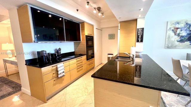 1830 S Ocean Dr 2204, Hallandale Beach, FL 33009