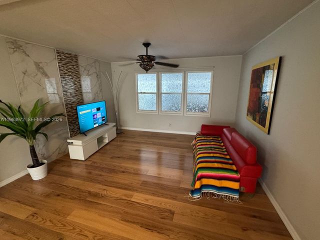 1721 SW 84th Avenue, Davie, FL 33324