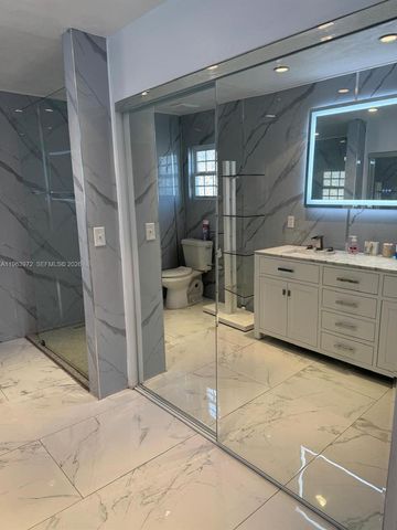 1721 SW 84th Avenue, Davie, FL 33324