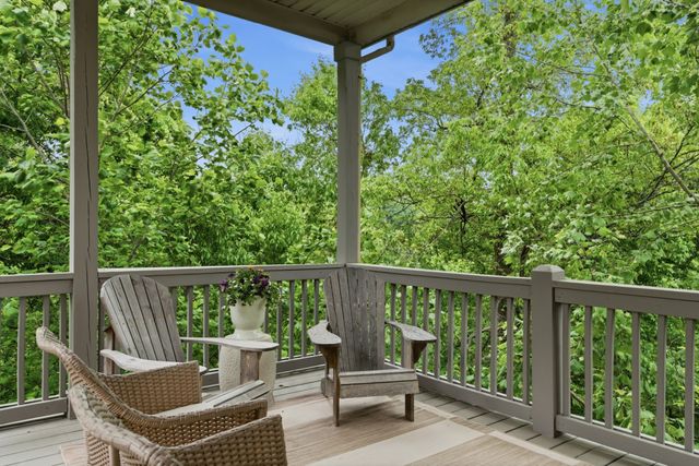 548 Summit Oaks Ct, Nashville, TN 37221