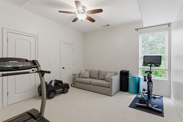 548 Summit Oaks Ct, Nashville, TN 37221
