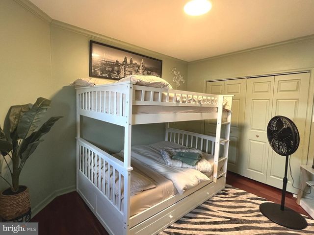 2112 S 3RD ST, Philadelphia, PA 19148