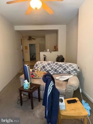 2112 S 3RD ST, Philadelphia, PA 19148