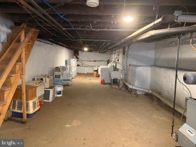 2112 S 3RD ST, Philadelphia, PA 19148