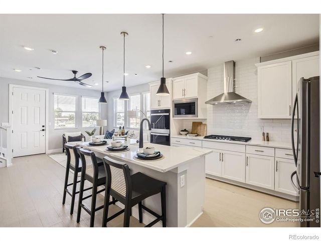 2801 Bear Springs Circle, Longmont, CO 80503