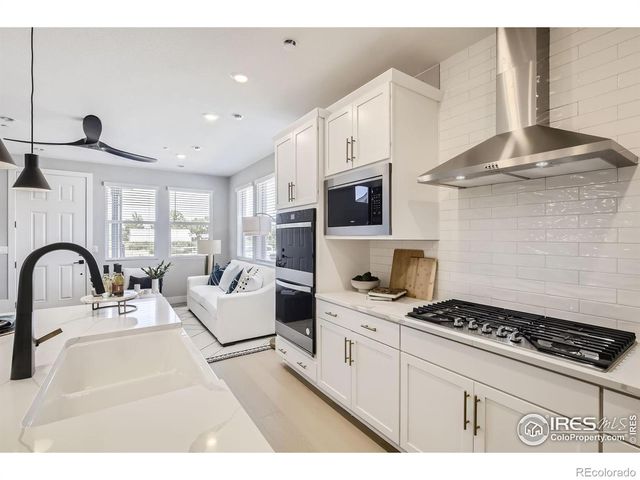 2801 Bear Springs Circle, Longmont, CO 80503