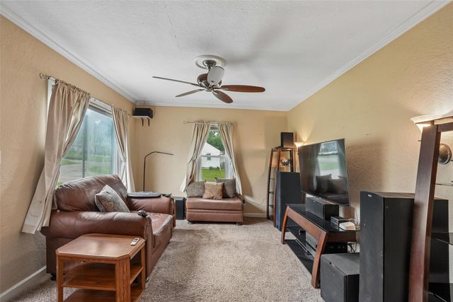 4000 53rd Street, Des Moines, IA 50310