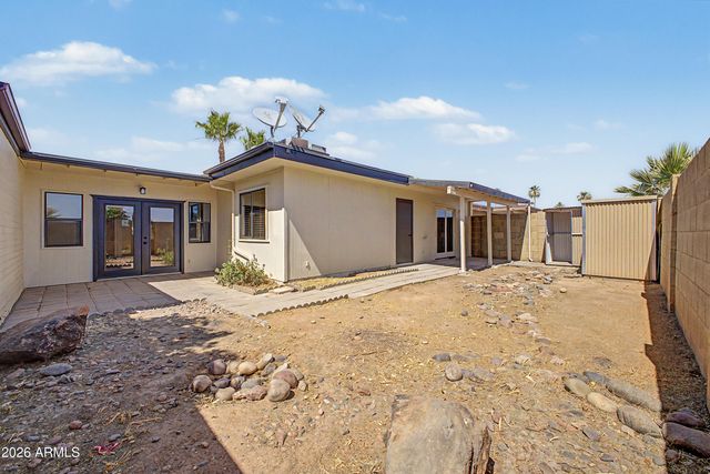 2905 W GLENDALE Avenue, Phoenix, AZ 85051