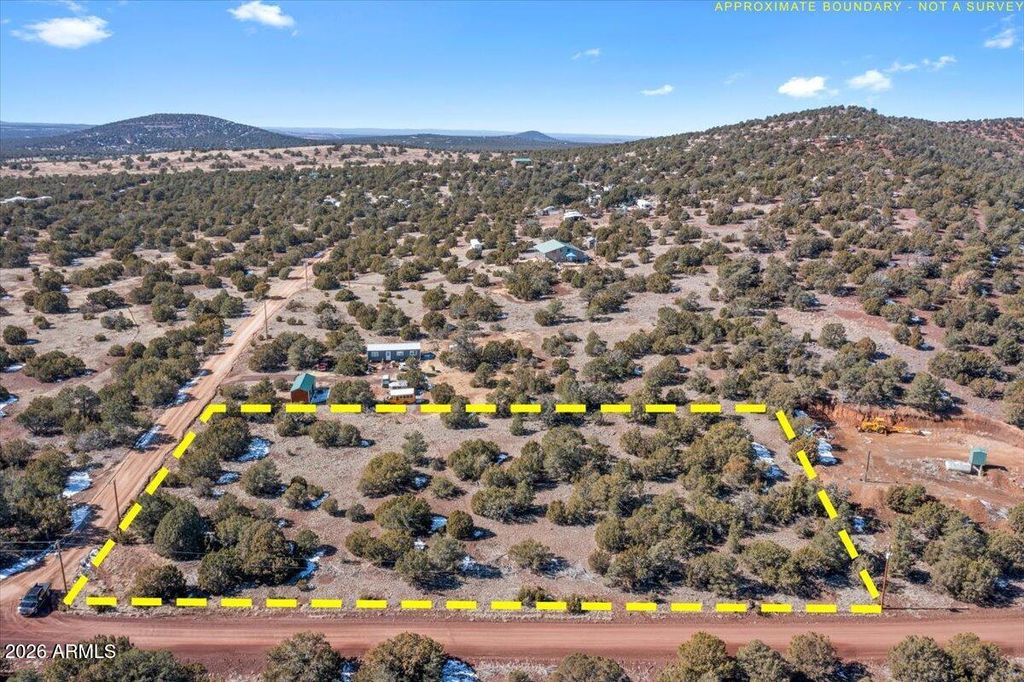 Image 2 of property listing at 51 County Rd 3193 -- 289, Vernon, AZ 85940