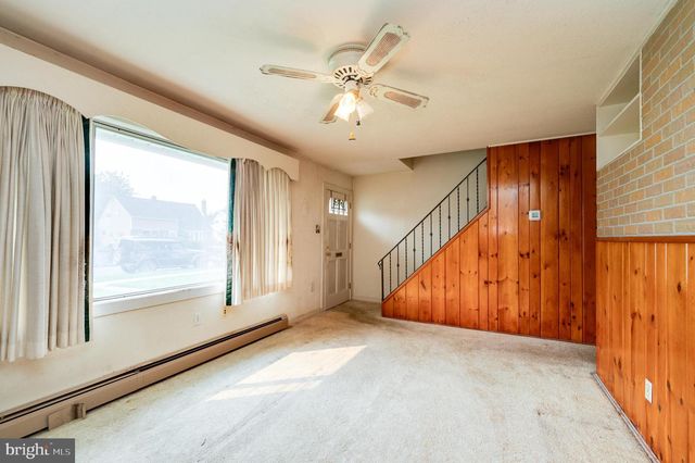 5214 WILSHIRE RD, Temple, PA 19560