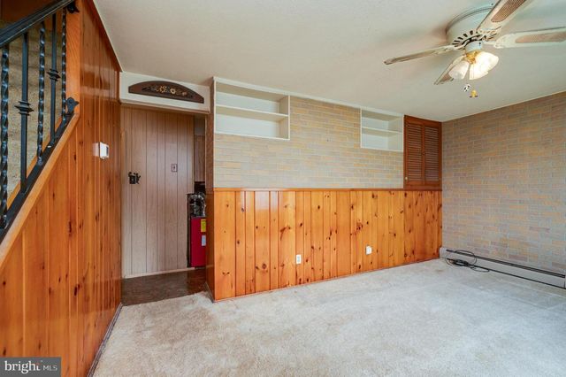 5214 WILSHIRE RD, Temple, PA 19560