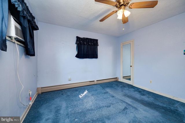 5214 WILSHIRE RD, Temple, PA 19560