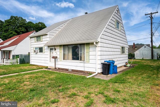 5214 WILSHIRE RD, Temple, PA 19560