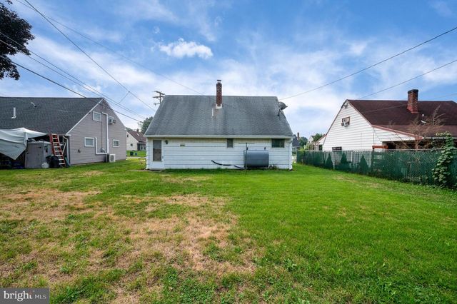 5214 WILSHIRE RD, Temple, PA 19560