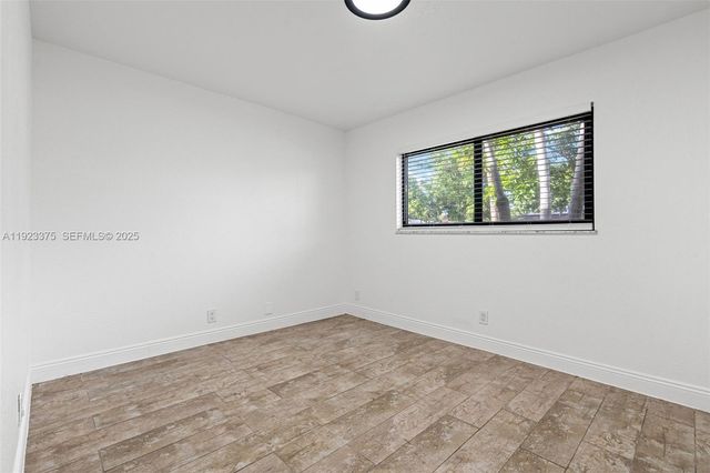 3392 NW 63rd St, Fort Lauderdale, FL 33309