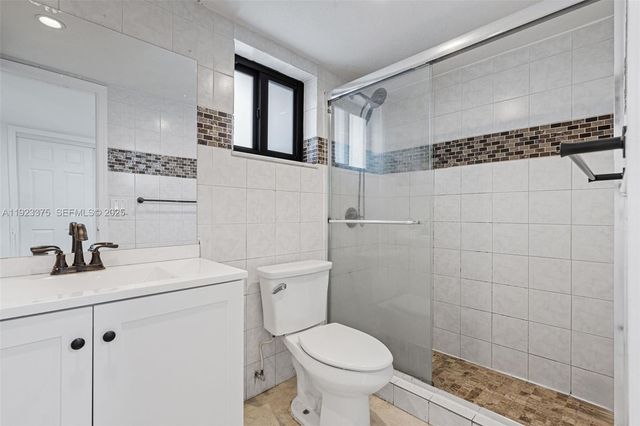 3392 NW 63rd St, Fort Lauderdale, FL 33309