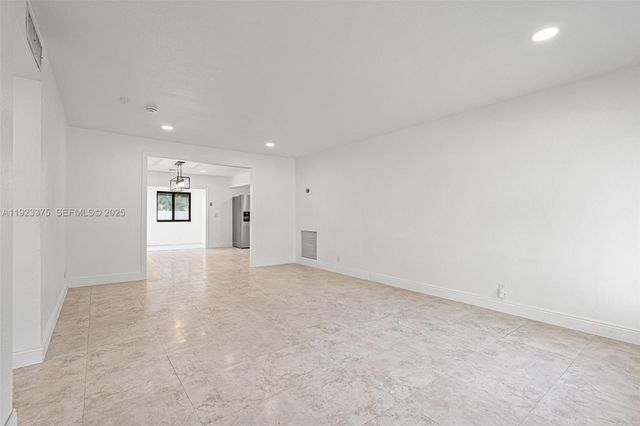 3392 NW 63rd St, Fort Lauderdale, FL 33309