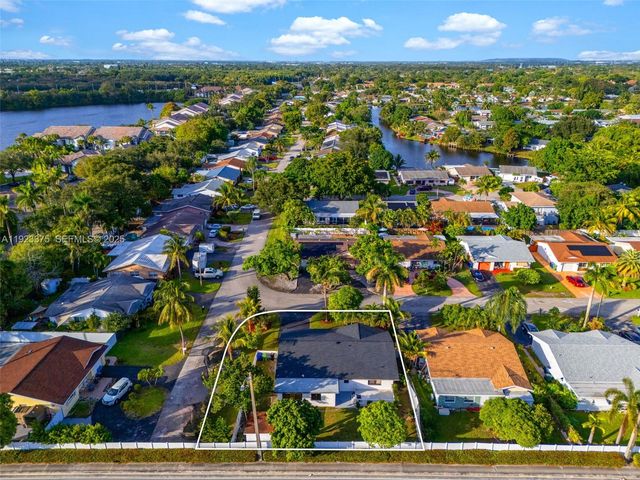 3392 NW 63rd St, Fort Lauderdale, FL 33309