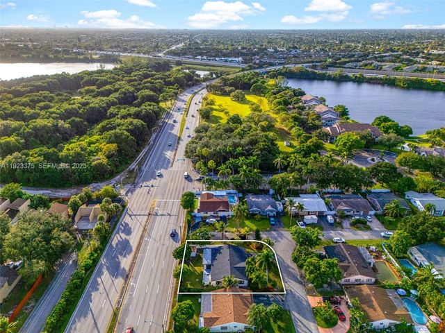 3392 NW 63rd St, Fort Lauderdale, FL 33309