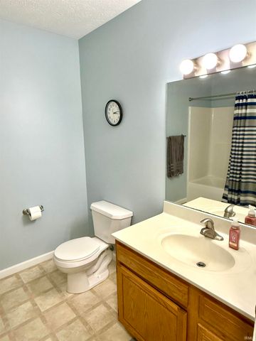 5918 S Foxwood Lane, Bloomington, IN 47401