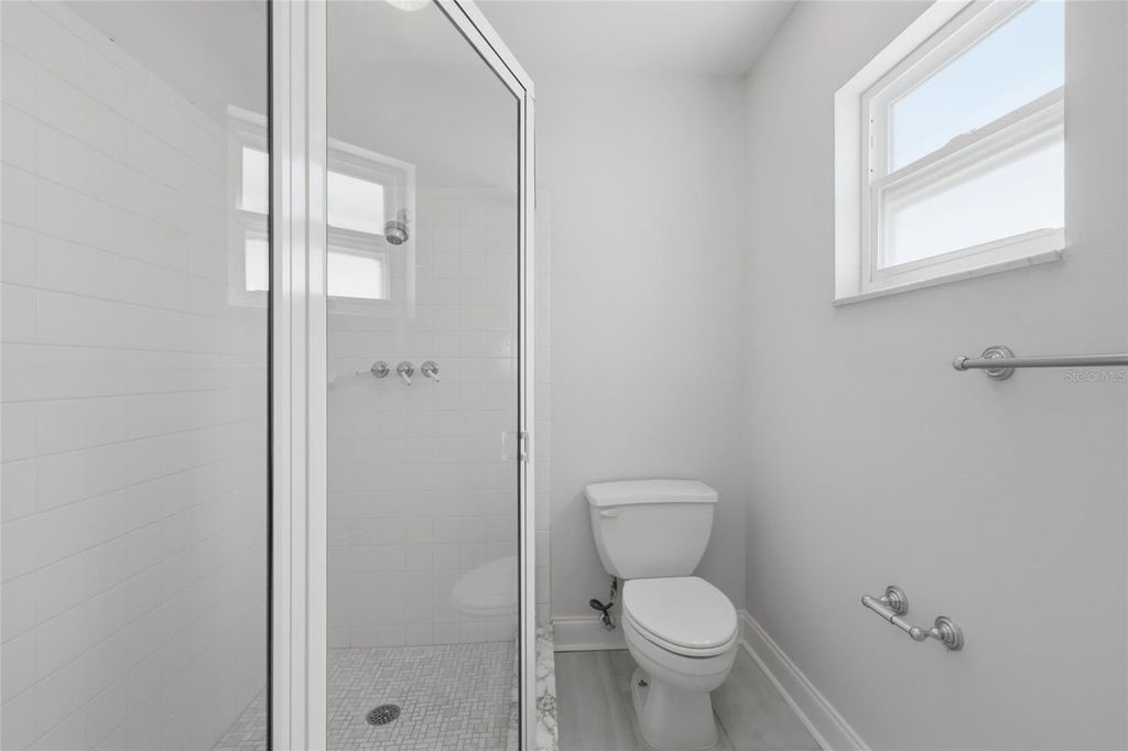 Image 15 of property listing at 9917 DESOTO COURT 9917, Bradenton, FL 34210
