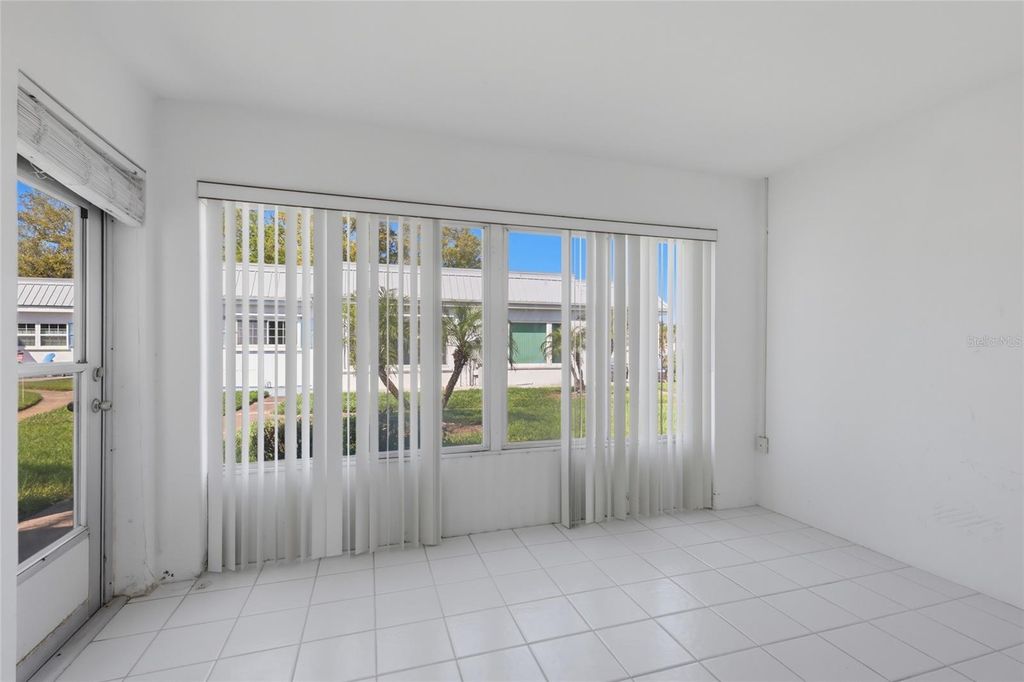 Image 19 of property listing at 9917 DESOTO COURT 9917, Bradenton, FL 34210