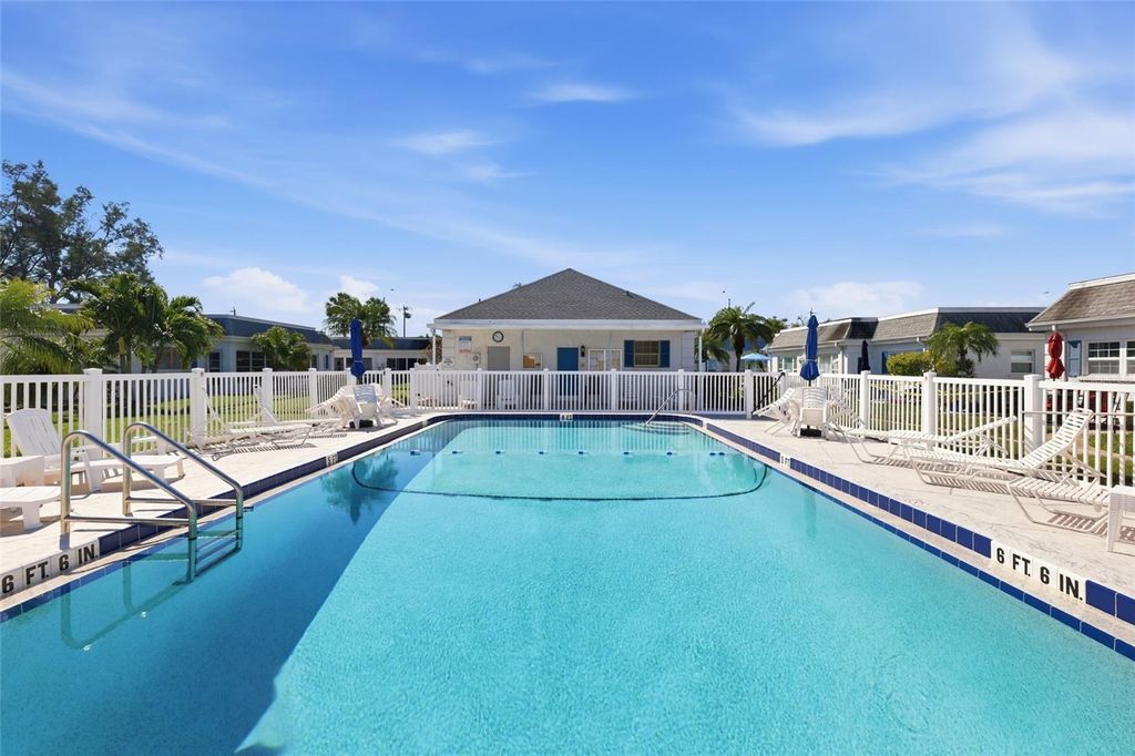 Image 24 of property listing at 9917 DESOTO COURT 9917, Bradenton, FL 34210