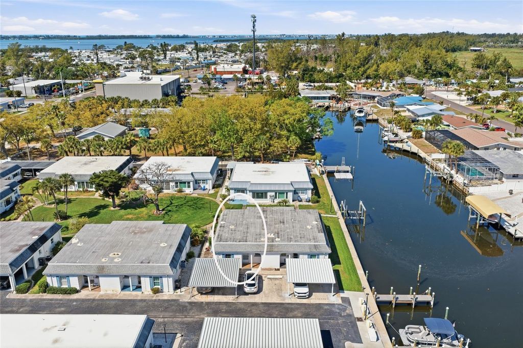 Image 31 of property listing at 9917 DESOTO COURT 9917, Bradenton, FL 34210