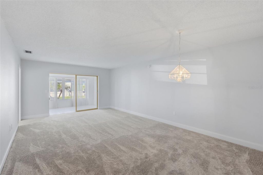 Image 6 of property listing at 9917 DESOTO COURT 9917, Bradenton, FL 34210
