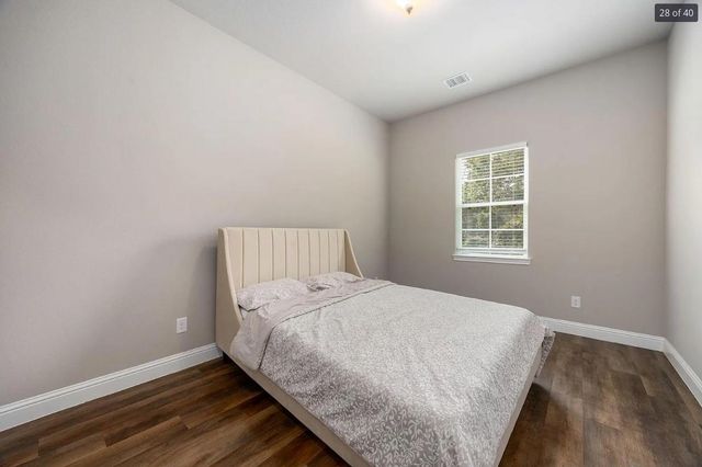 26579 Pin Oak Drive, Hempstead, TX 77445