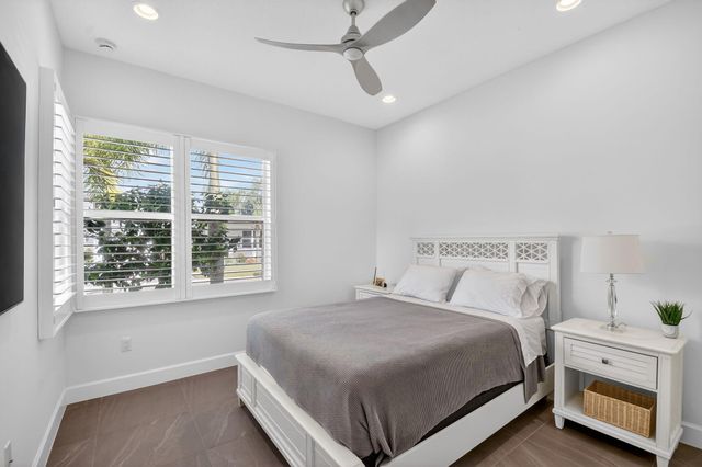 9352 Great Springs Drive, Boynton Beach, FL 33473