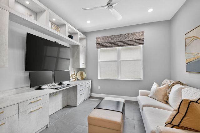 9352 Great Springs Drive, Boynton Beach, FL 33473