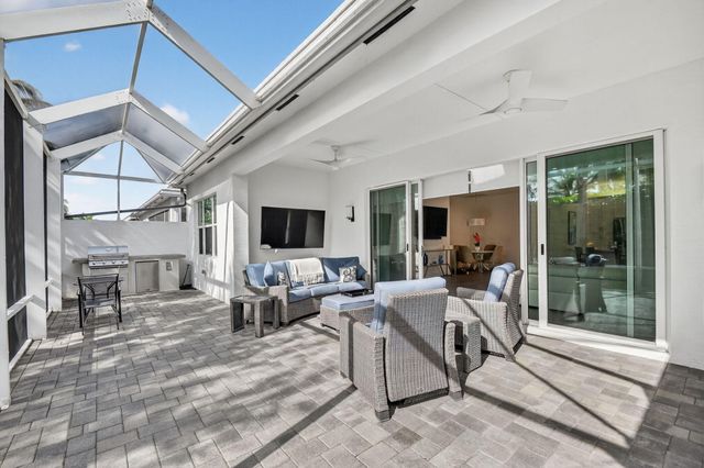 9352 Great Springs Drive, Boynton Beach, FL 33473