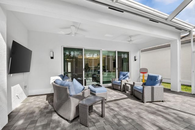 9352 Great Springs Drive, Boynton Beach, FL 33473