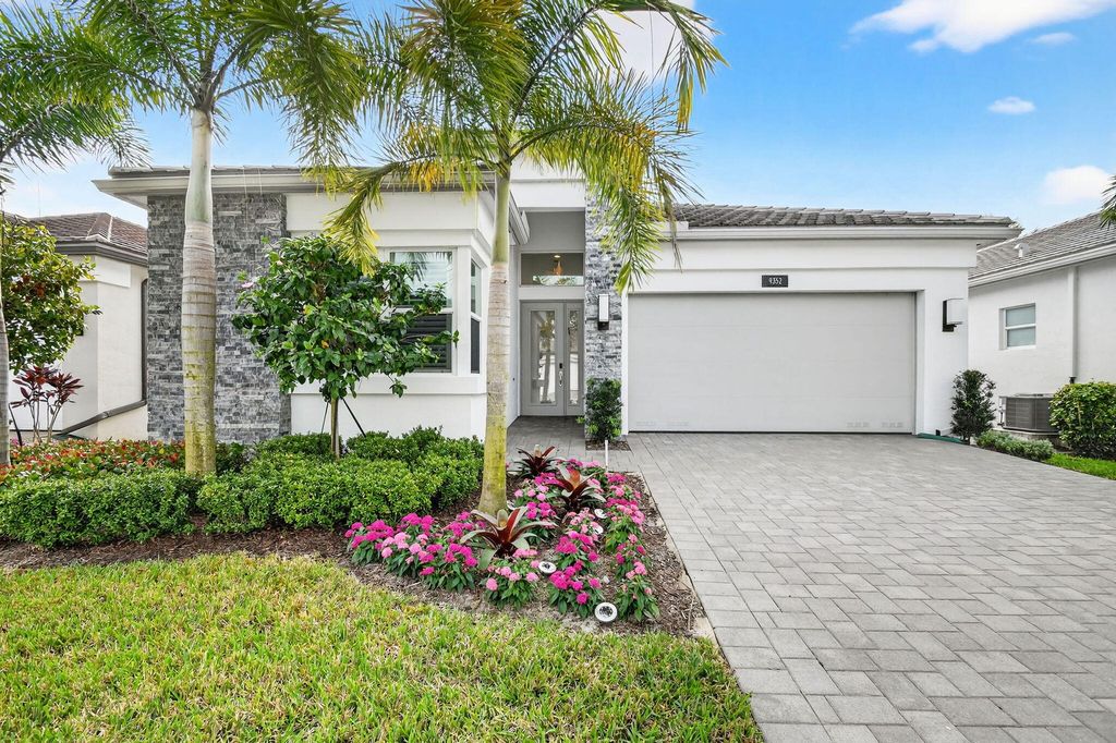9352 Great Springs Drive, Boynton Beach, FL 33473