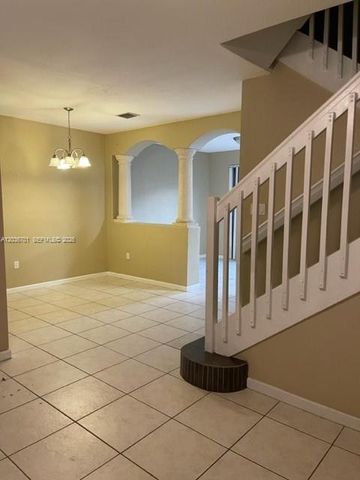 6970 NW 177th Street M104, Hialeah, FL 33015