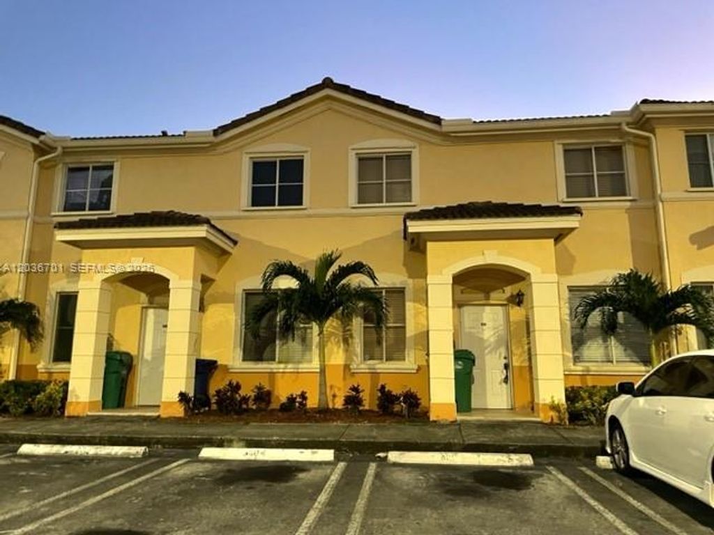 6970 NW 177th Street M104, Hialeah, FL 33015