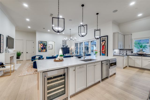 6801 Corporate Drive A15, Plano, TX 75024