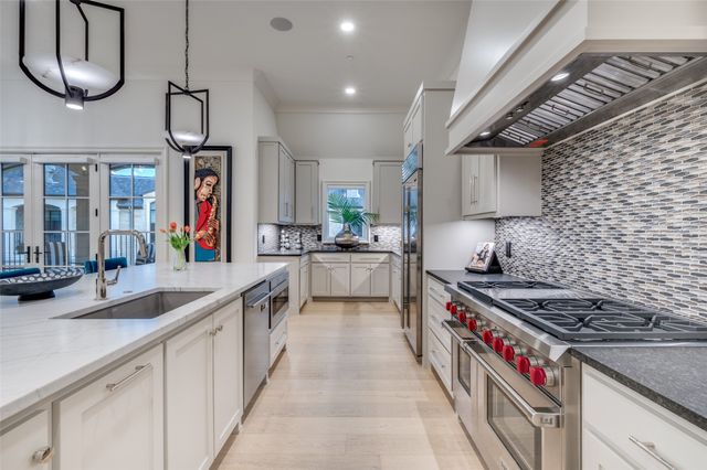 6801 Corporate Drive A15, Plano, TX 75024