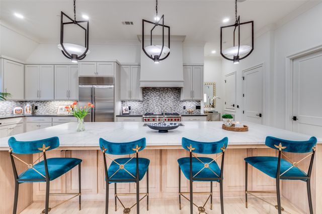 6801 Corporate Drive A15, Plano, TX 75024